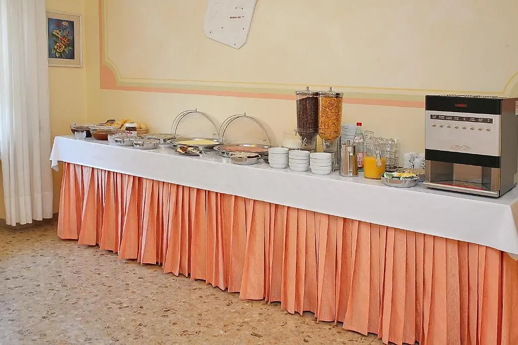 Hotel Marina Bardolino İtalya
